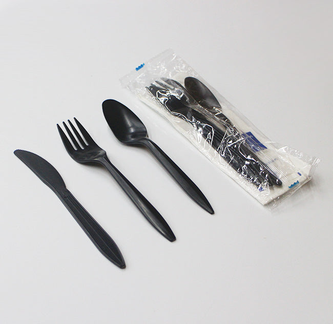 Disposable-black-plastic-airline-cutlery-pack.jpg
